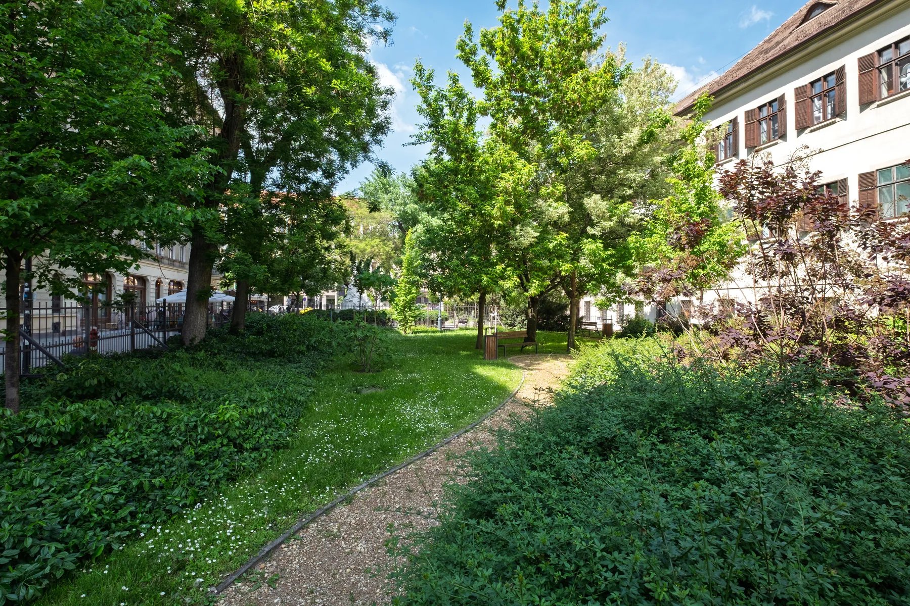 Gyulai Pál utcai üzlethelyiség – 2. kép